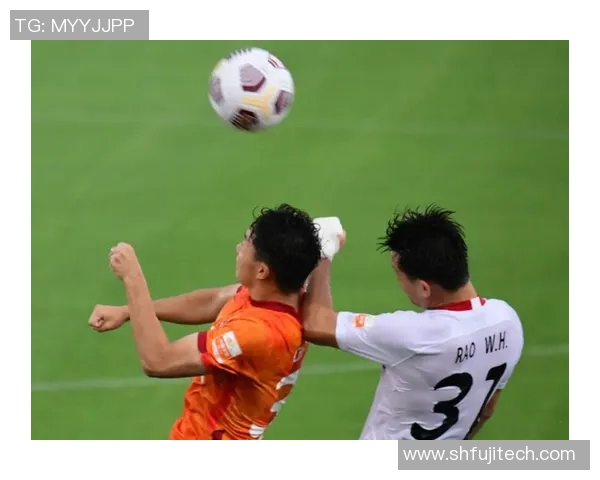 足球场上的空翻奇才他用后空翻书写传奇瞬间