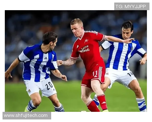 桑纳菲与萨尔普的精彩对决揭示足球战术与团队合作的魅力